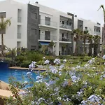 Perla Garden Bay