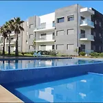 Perla Garden Bay