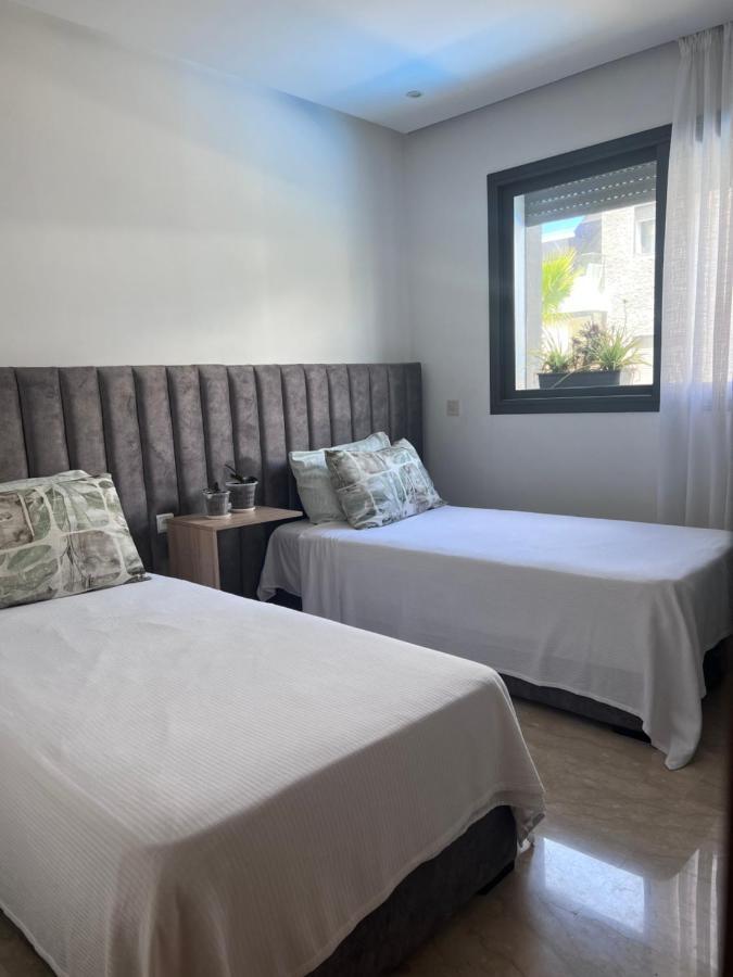 Perla Garden Bay Casa Blanca