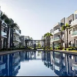 Perla Garden Bay