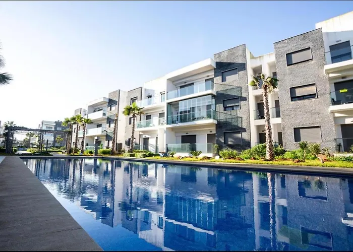 Perla Garden Bay